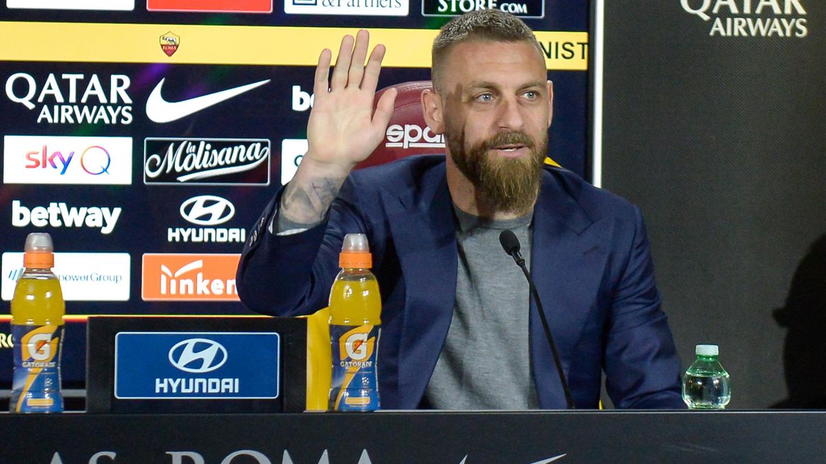 De Rossi kembali ke dunia sepak bola setelah dipecat Roma