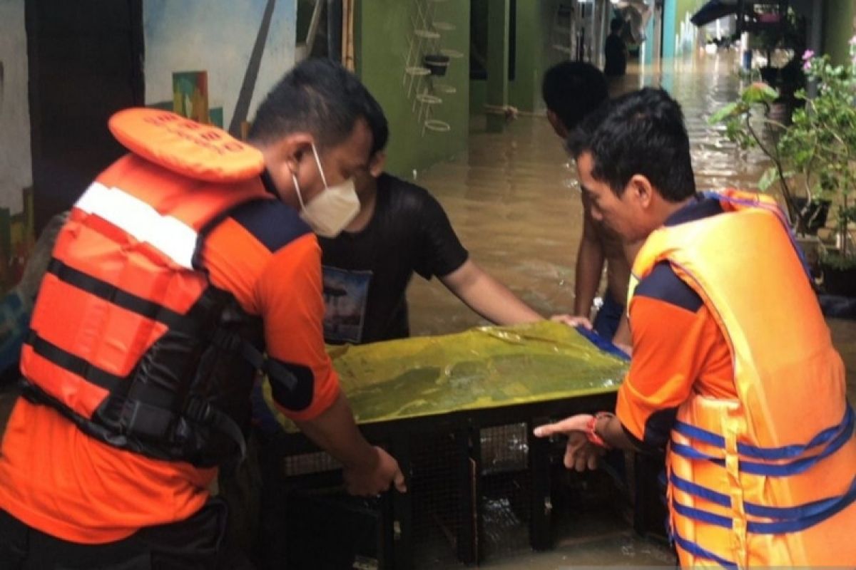 35 RT di Jakarta Masih Terendam Banjir Malam Ini