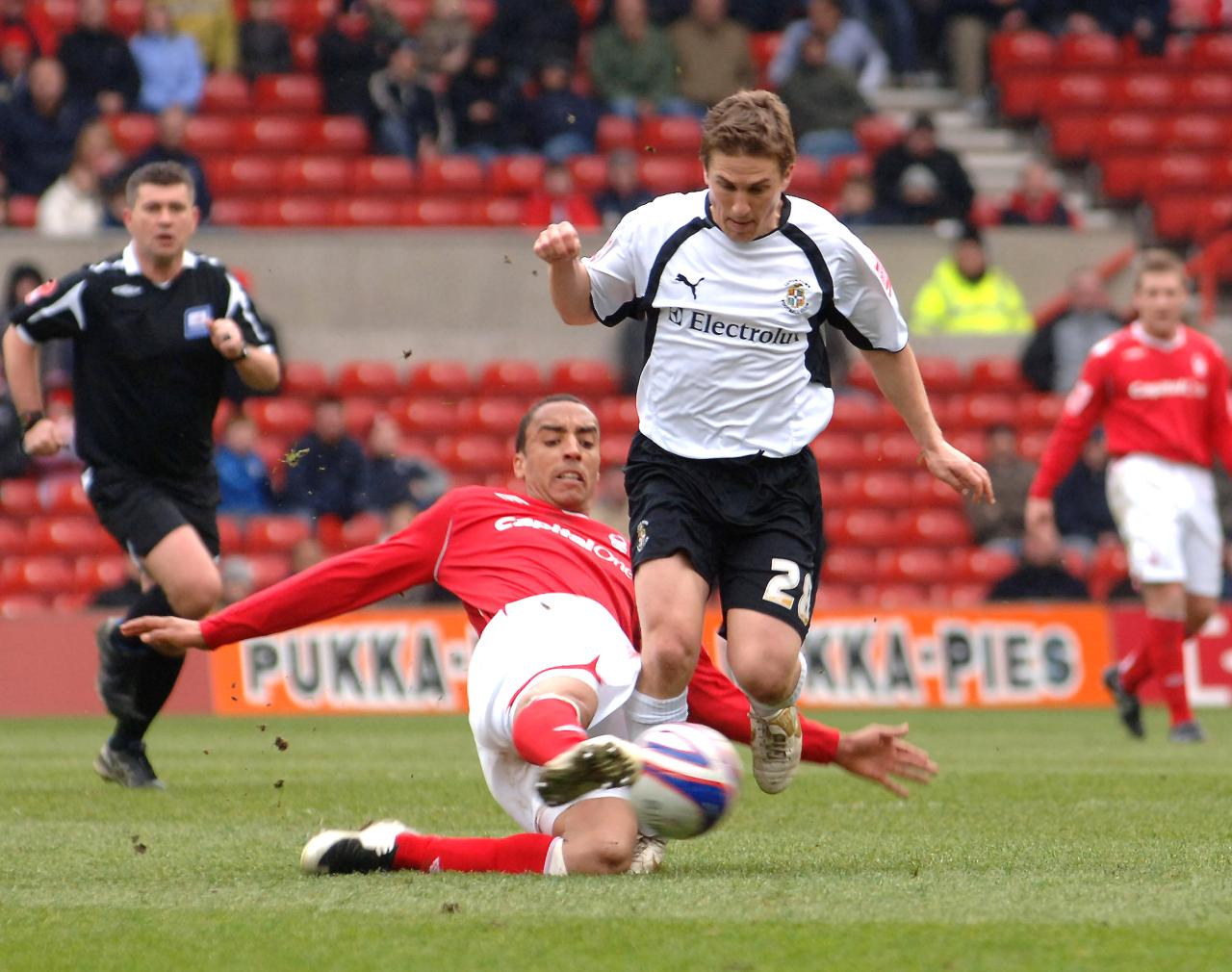 Nottingham Forest vs Luton Town:  Siapa yang akan meraih kemenangan?